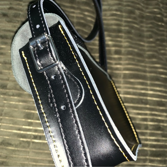 Dr. Martens mini satchel purse crossbody - Picture 9 of 12